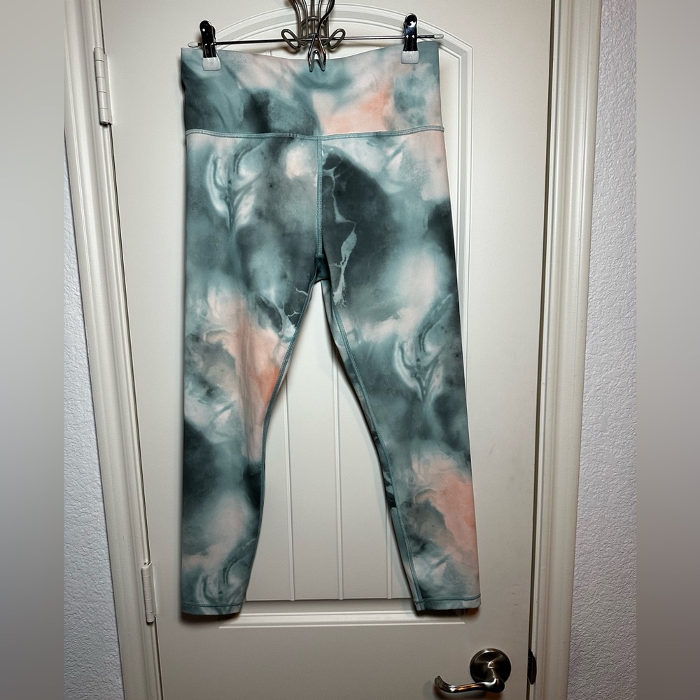 Athleta Elation 7/8 High Waisted Marble Pattern Leggings Marine Minimalist med